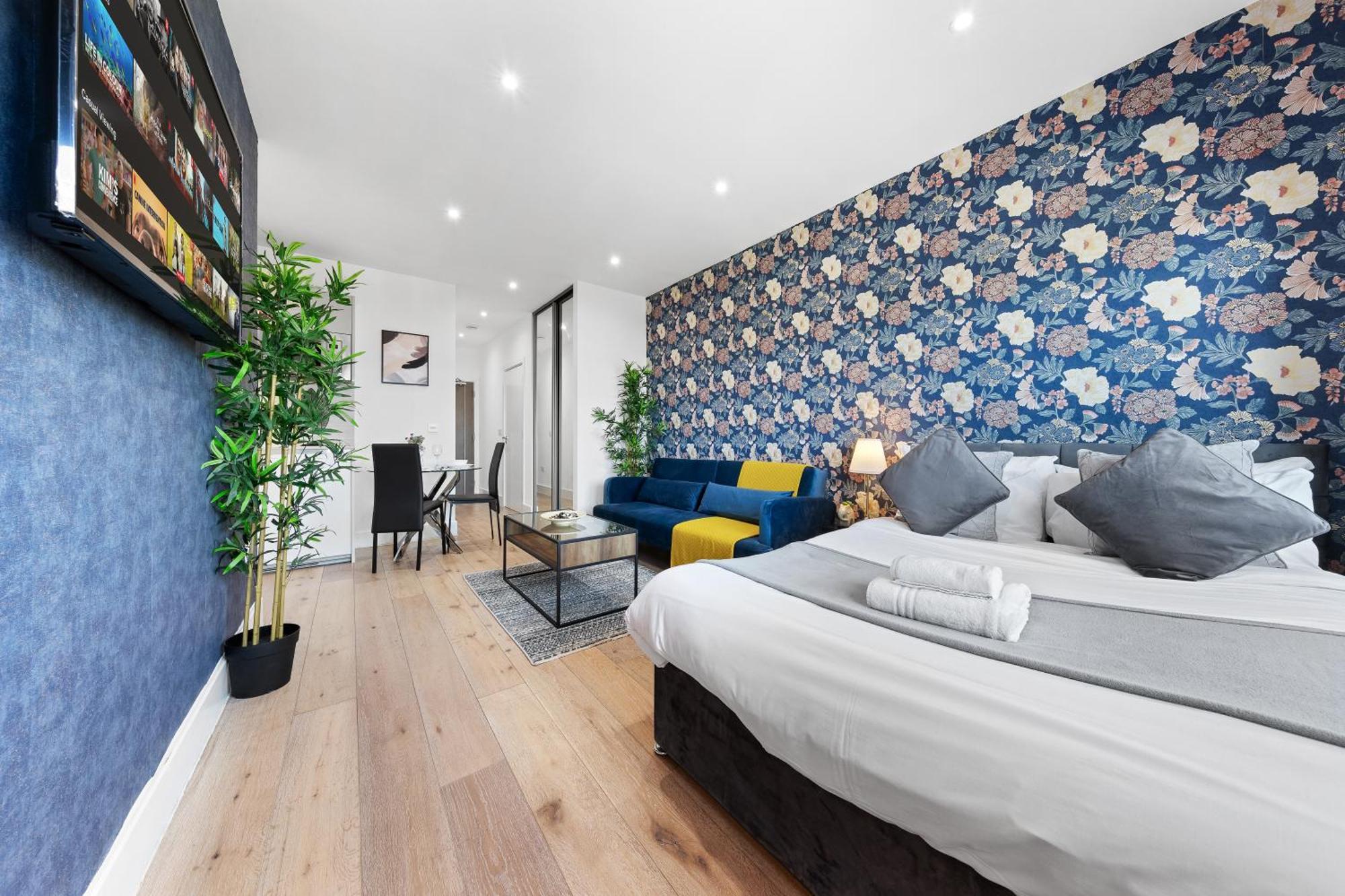 Modern One Bedroom Flat - Sleeps 5 -Near Heathrow - London Ub3 Bagian luar foto